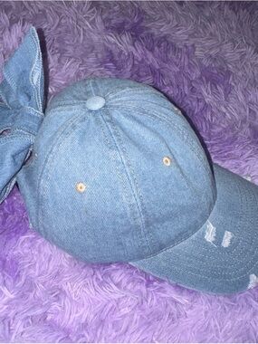 AKIRA Light Blue Denim Baseball Cap with Bow